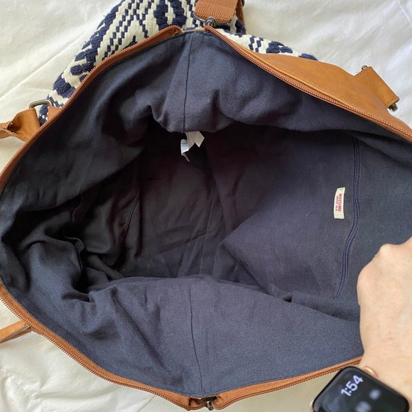 Mossimo Blue White Boho Print Duffel Bag - Picture 4 of 6